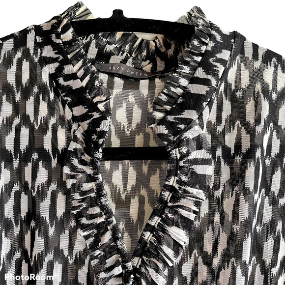 Suzy Shier Black and white sheer top - Picture 3 of 6